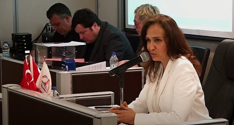 Behice Hanım İçi Boş Diyorsunuz da!!!