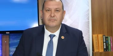 ilkay-cicek-ten-adaylik-yorumu-sen-muhtarsin-dediler-beni-kucumsediler-1179623