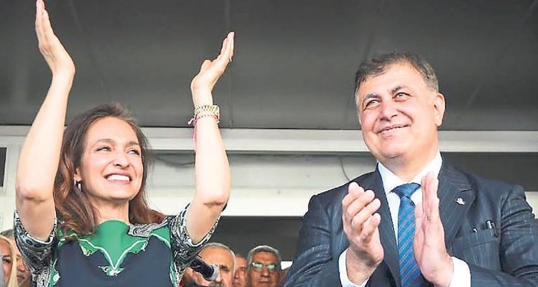 “Bir İmza Atılmadı, Yüzlerce Milyon Uçtu! Cemil Tugay’ın Karşıyaka Sessizliği İzmir’e Mali Yük Mü?”