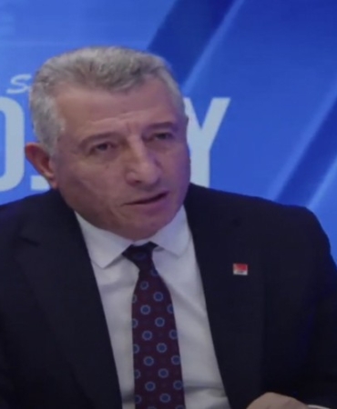 Mustafa-Gunaydan-carpici-adaylik-mesajlari-Koltukta-degil-sokakta--321955_news_big