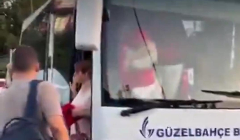 Belediyenin Aracıyla Siyasi Mitinge Yolculuk!